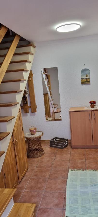 Apartma Zele Postojna Zewnętrze zdjęcie