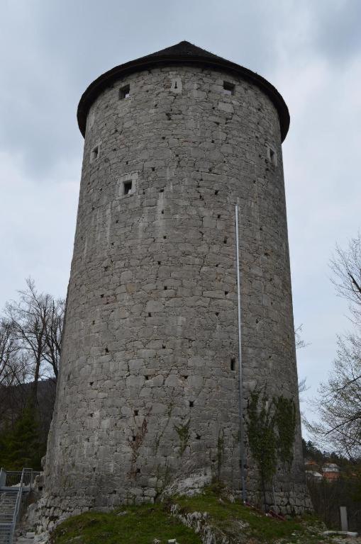 Apartma Zele Postojna Zewnętrze zdjęcie